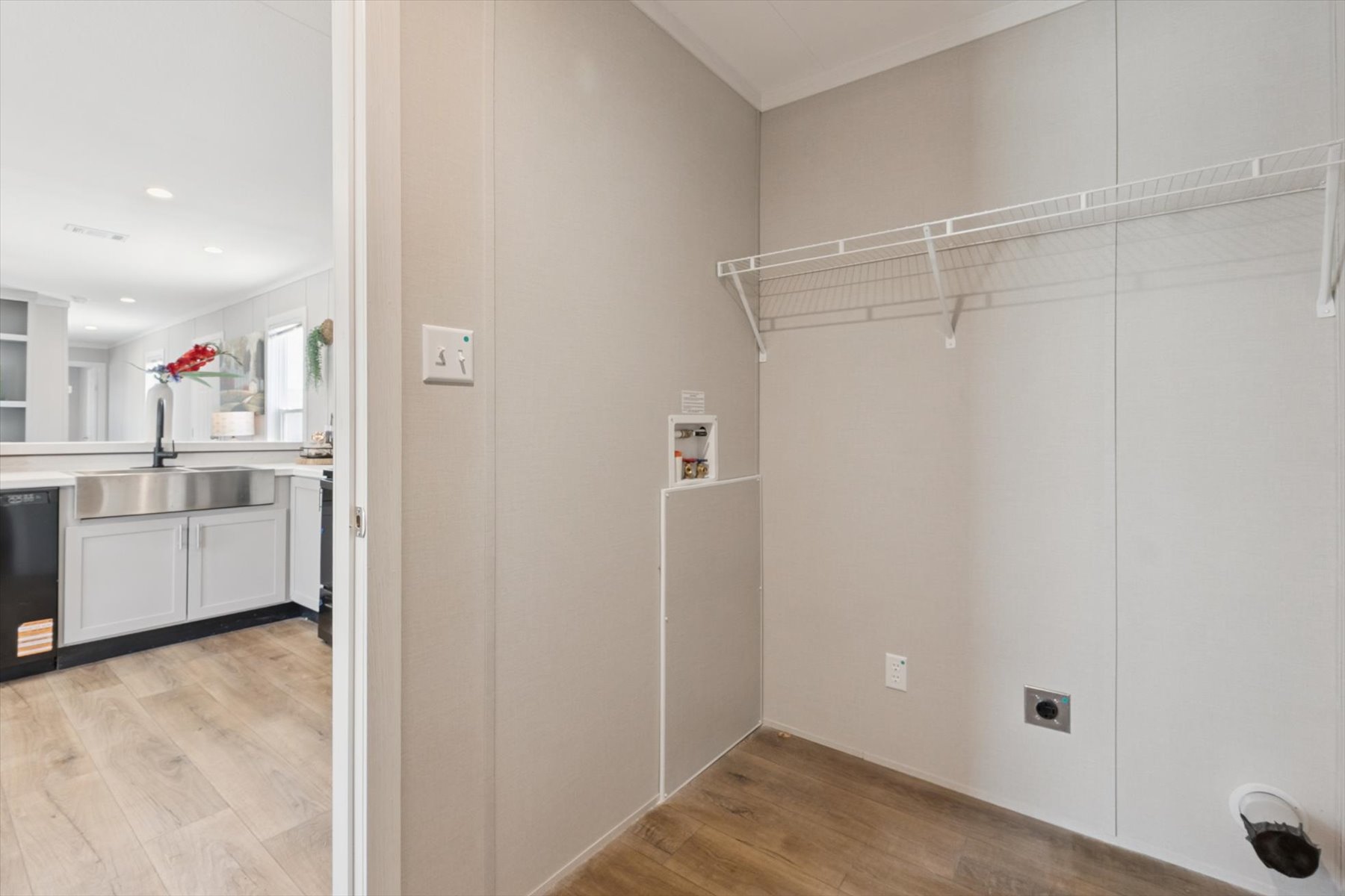 10016 - The Browning tiny home by Tiny Homes USA