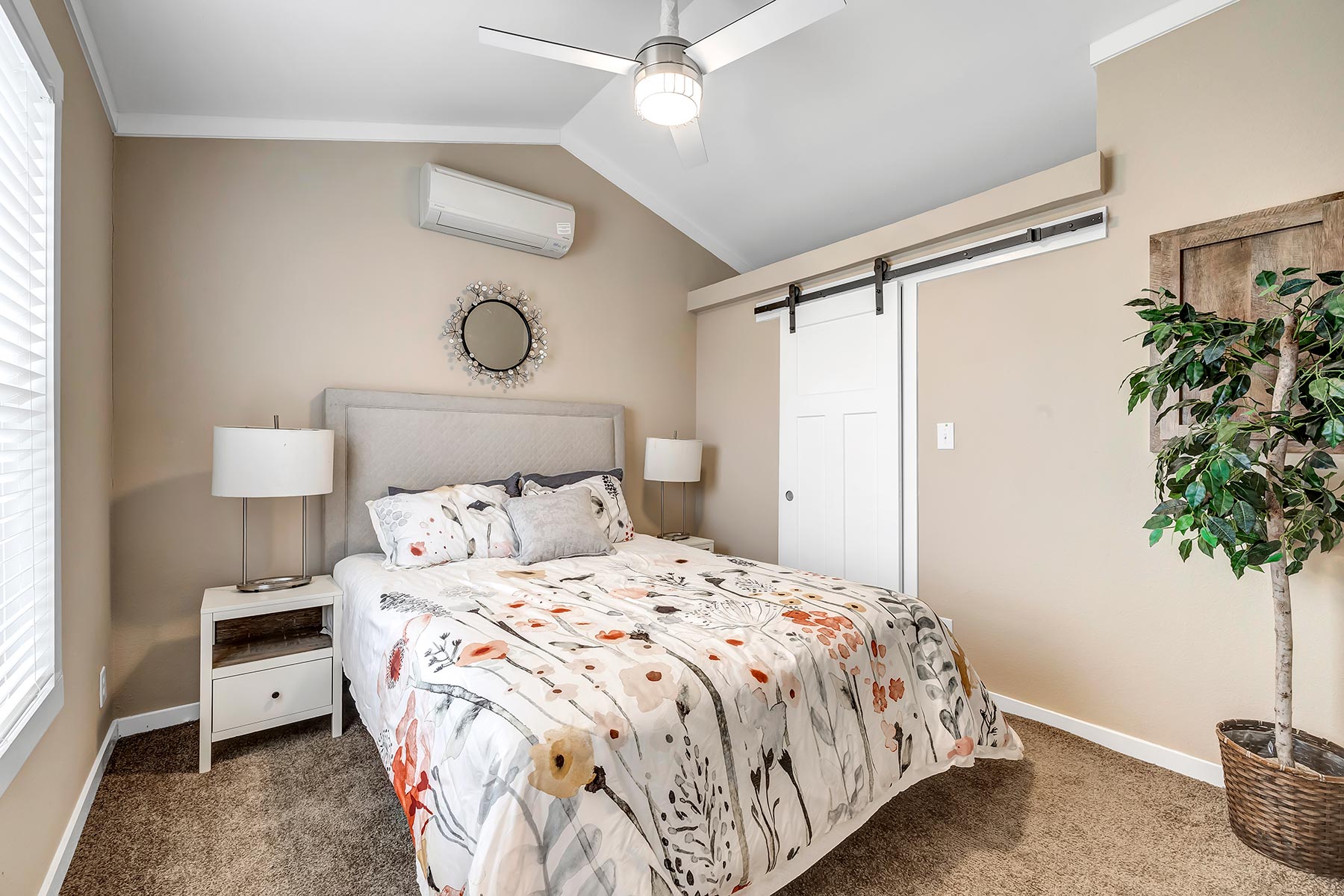 10025 - The Scottsdale tiny home by Tiny Homes USA