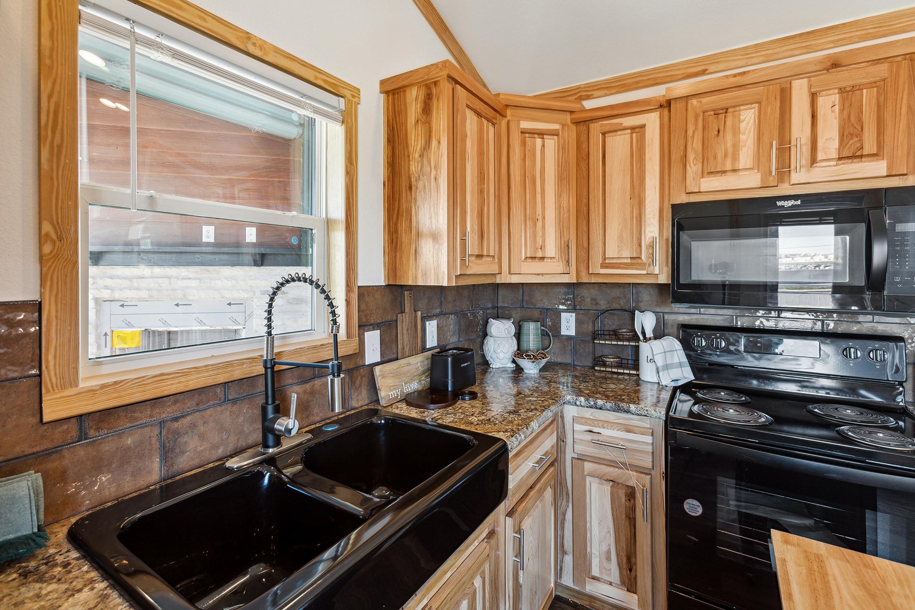 10027 - The Peak tiny home by Tiny Homes USA