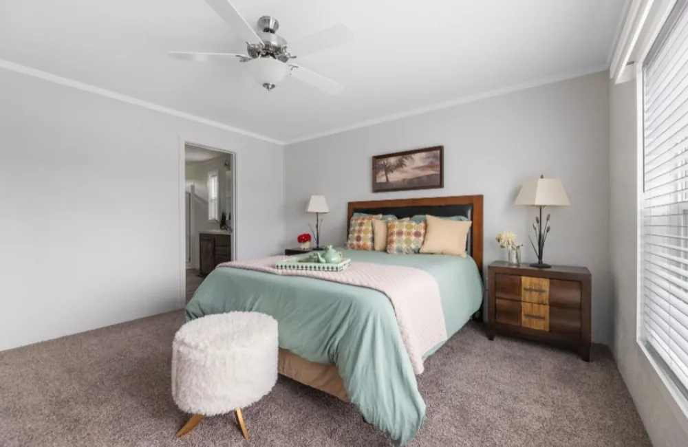 10028 - Emerald 2860 – EM28603A tiny home by Tiny Homes USA