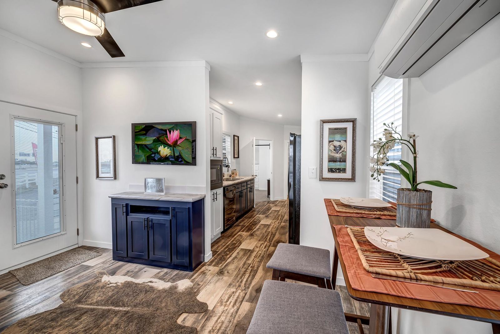 10021 - The Sydney tiny home by Tiny Homes USA