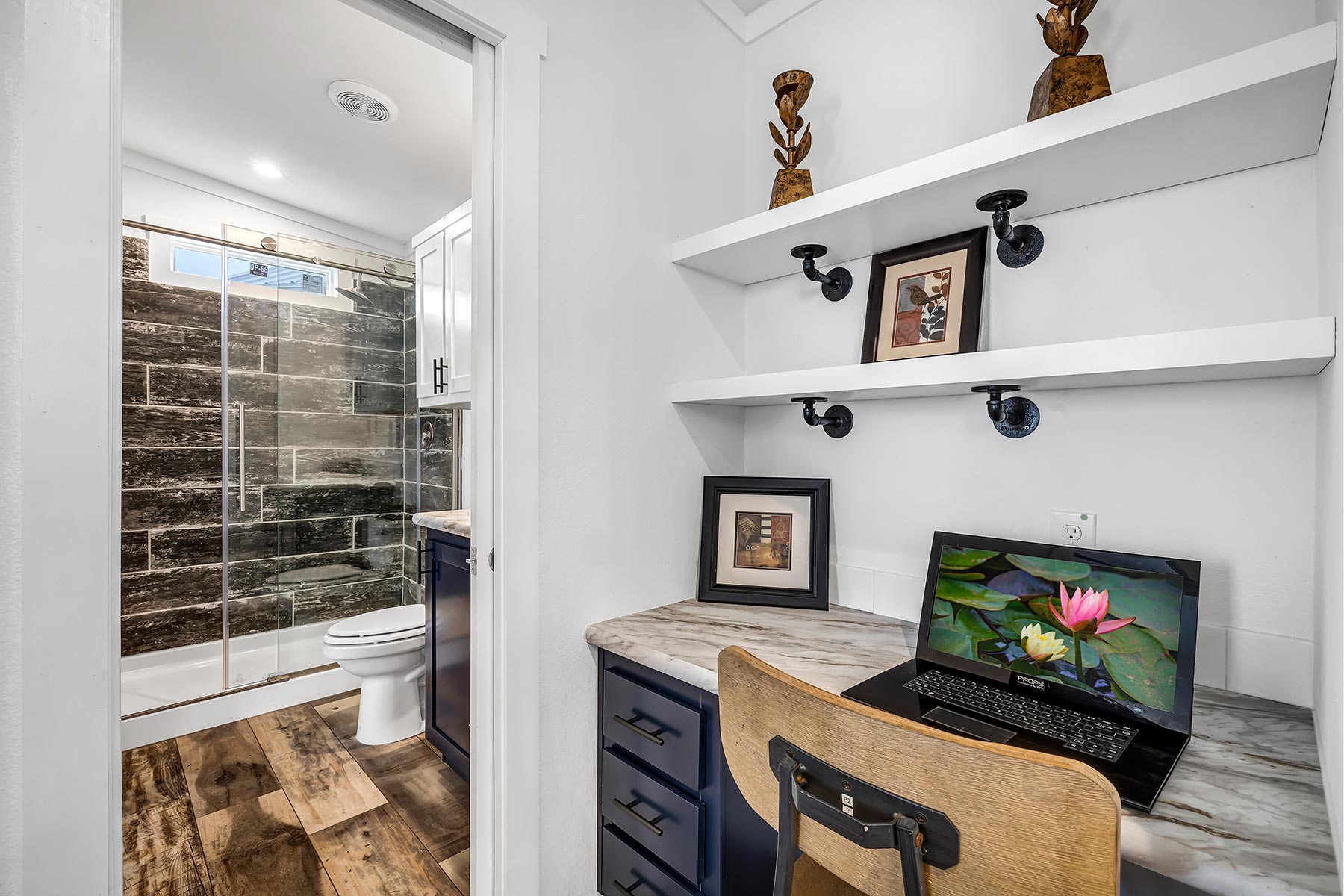 10031 - The Sydney tiny home by Tiny Homes USA