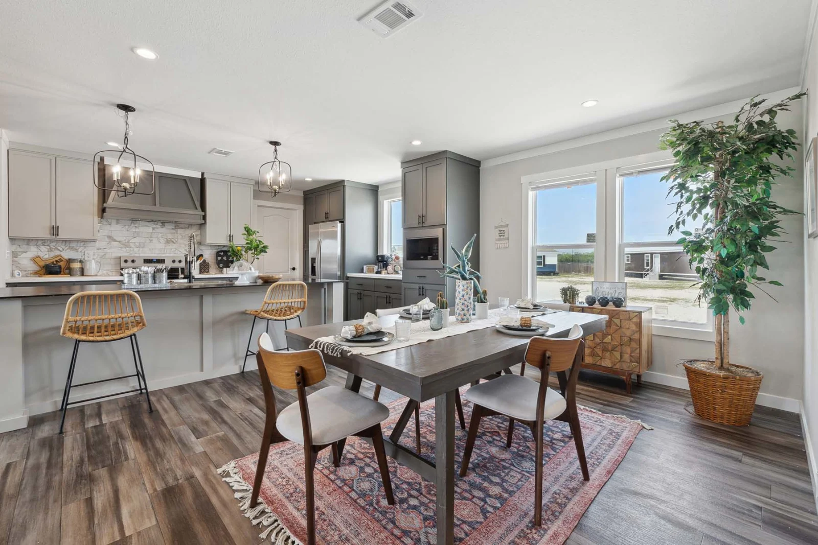 110xcrtvybuniko - The Anor tiny home by Tiny Homes USA