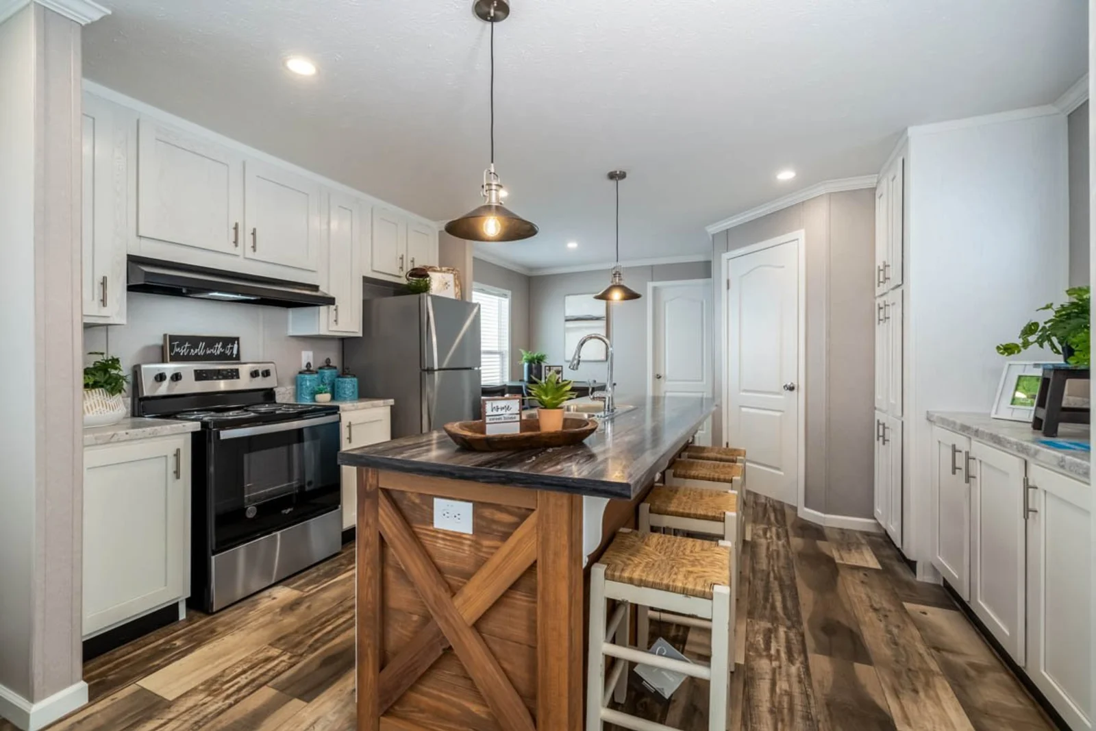 167632X Pip Kit 8015 1 - The Pip tiny home by Tiny Homes USA