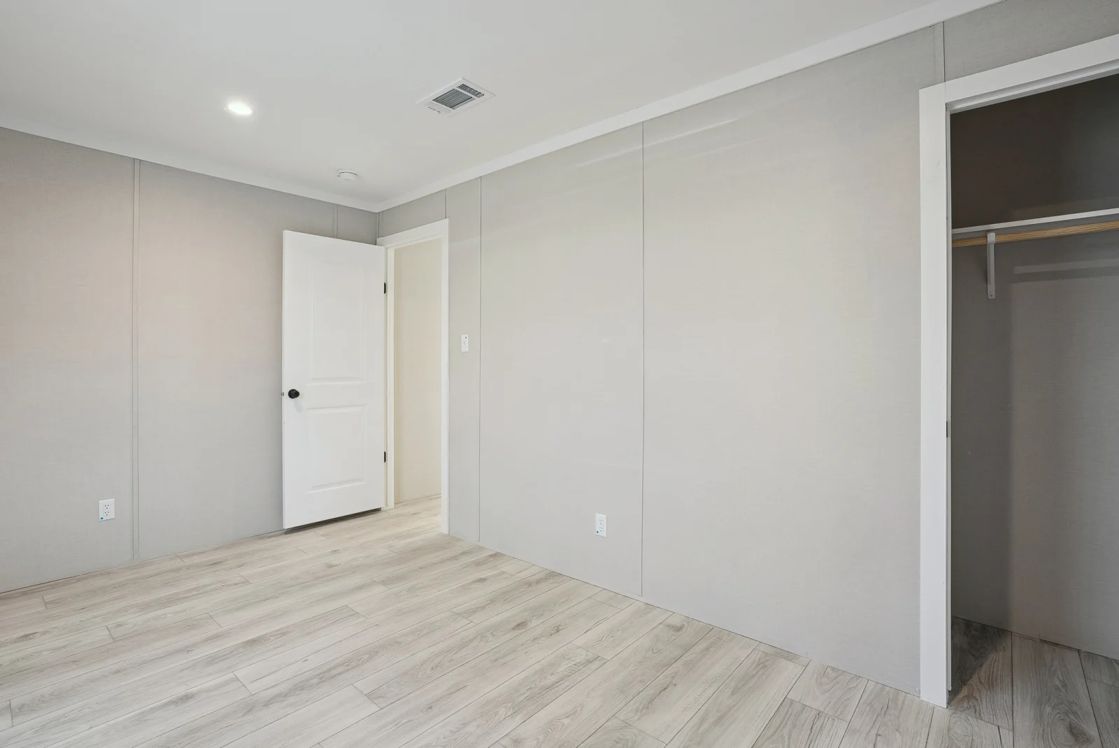 27 4120 W Wall St Model 1 HS1676A Midland TX 79703 WindowStill 27jo - The Birch tiny home by Tiny Homes USA