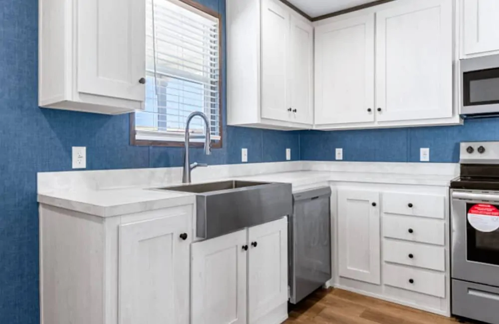 51efeb25 2a53 4fdc afb4 9bbd95980d49 - The Retreat tiny home by Tiny Homes USA